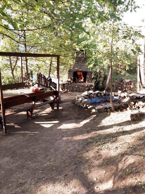 Alena'S Flat Daire Borjomi Dış mekan fotoğraf